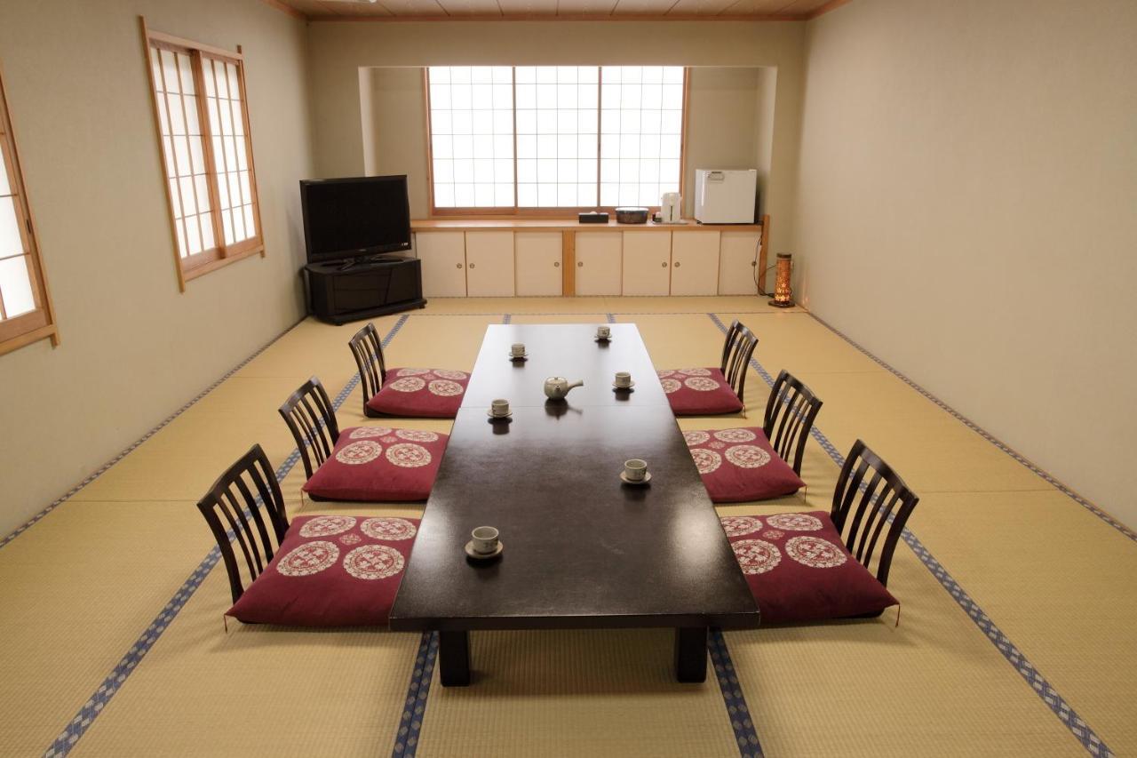 Hotel Sanazawa-No-Mori Numata  Zimmer foto