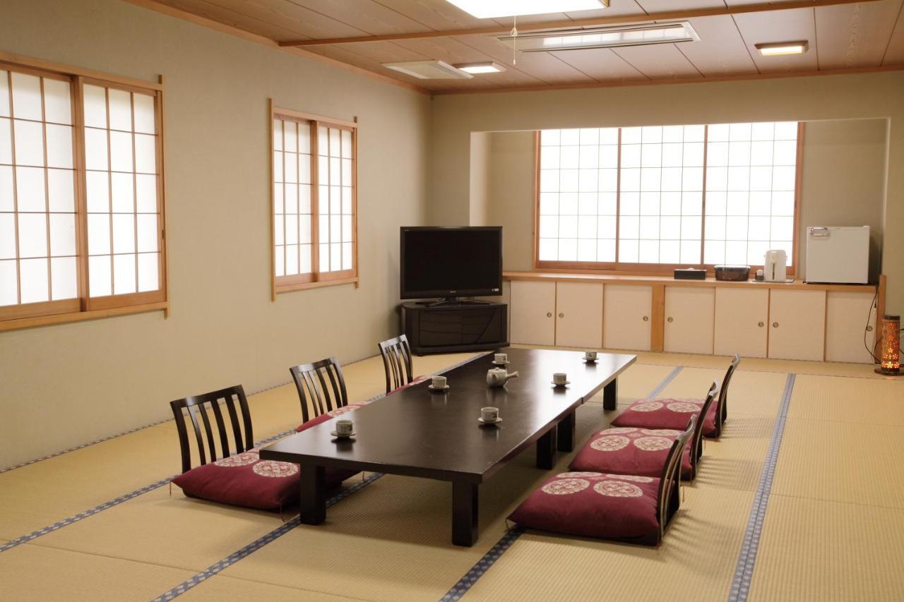 Hotel Sanazawa-No-Mori Numata  Zimmer foto